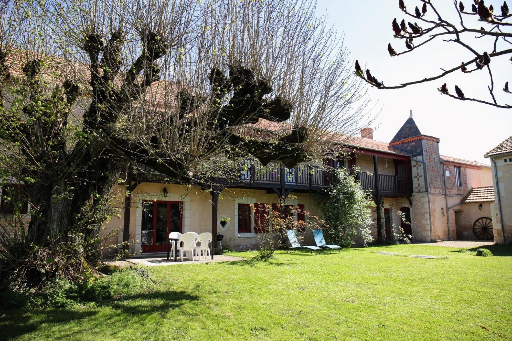 Вилла Au Repos Des Elfes Braye-sous-Faye Экстерьер фото